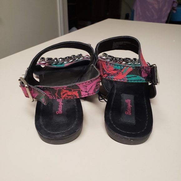 Betsy Johnson floral sandals with chain size 8 - Picture 5 of 9
